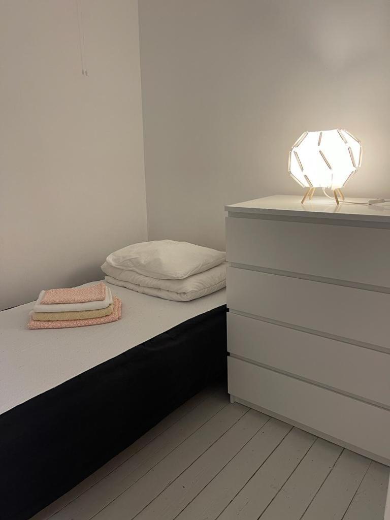 Oerebro City Hostel Extérieur photo